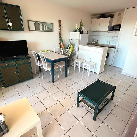 Les Terrasses De Savanna Joli 2 Pieces Piscine Rochelongue Cap D'agde Apartman *